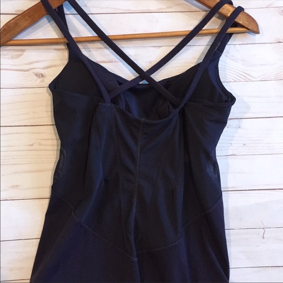 Lululemon tank - Picture 6 of 8